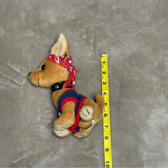 Play Zone Talking Chihuahua Yo Quiero 90s Working Plush Dog - Picture 6 of 6